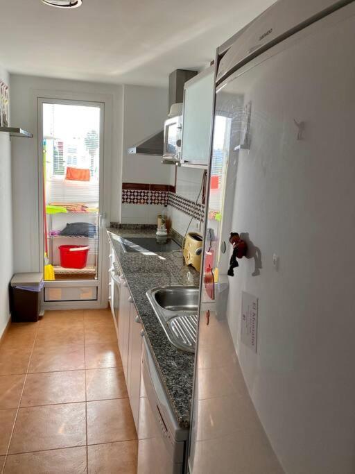Coqueto Apartamento Para 4 Personas En Tarifa Exterior photo